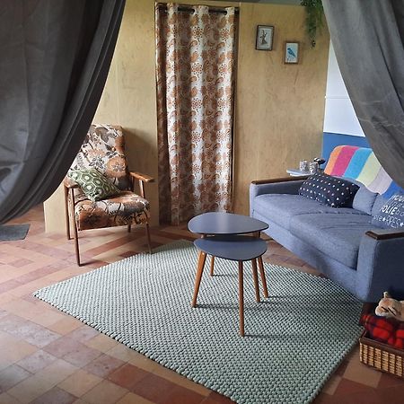 Neret Notre Village Papillon Bed&Breakfast المظهر الخارجي الصورة