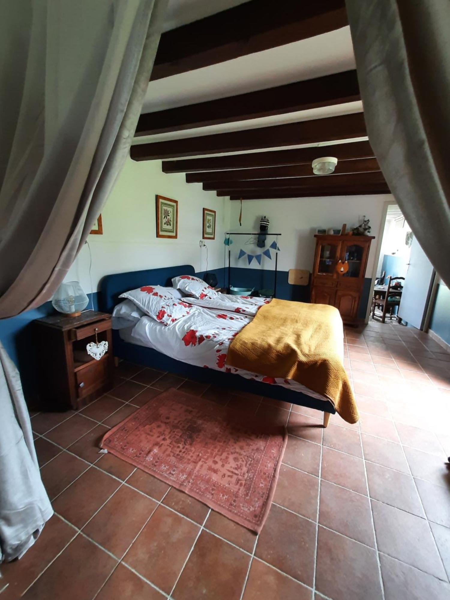 Neret Notre Village Papillon Bed&Breakfast الغرفة الصورة